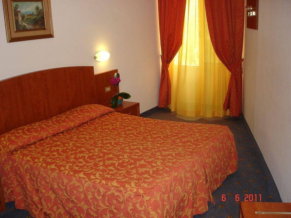 Hotel Garden Limone sul Garda Dış mekan fotoğraf